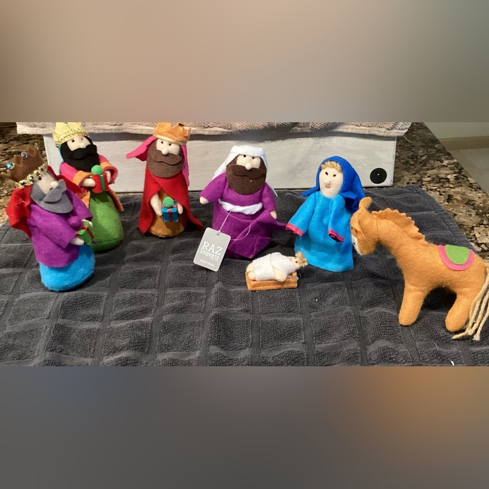 New RAZ by Betsey Cavallo Fabric Christmas
Nativity 7 pc. Set.
